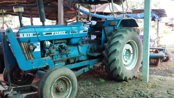 ขายรถแทรกเตอร์ รถไถ ฟร์อด 6610เสื้อลายแท้ทัั้งตัว ผาน6 สภาพเดิมๆๆ ใช้งาน เครื่องดี เอกสารเล่มทะเบียนพร้อมโอน สภาพพรร้อมลุยงาน