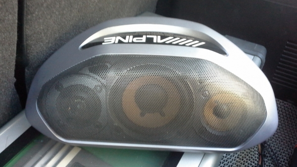 ลำโพงกล่อง Alpine แบบ 3 ทาง เสียงดี รายละเอียดชัด มือสองญี่ปุ่น