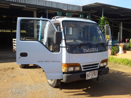 349,000บาท โฉม NKR แท้ห้าง