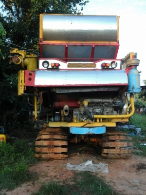 รถเกี่ยวนวดข้าว เกษตรพัฒนา รุ่นปดหนี้ ช่วงล่าง 10HT เครื่อง6BG-1 อุ้ม 2.5 ตัน