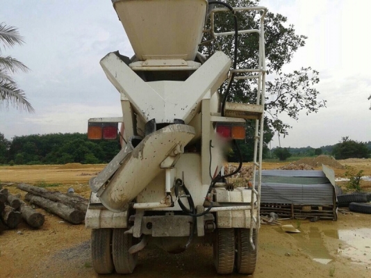 รถอีซูซุ 6 ล้อ โม่ปูน 165 แรงม้า. ปี 32 ( รถหางแท้ ) สนใจติดต่อ 081 - 6079515 รถอีซูซุ 6 ล้อ โม่ปูน 165 แรงม้า. ปี 32 ( รถหางแท้ ) สนใจติดต่อ 081 - 6079515