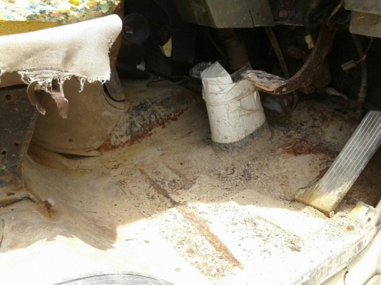 รถอีซูซุ 6 ล้อ โม่ปูน 165 แรงม้า. ปี 32 ( รถหางแท้ ) สนใจติดต่อ 081 - 6079515 รถอีซูซุ 6 ล้อ โม่ปูน 165 แรงม้า. ปี 32 ( รถหางแท้ ) สนใจติดต่อ 081 - 6079515