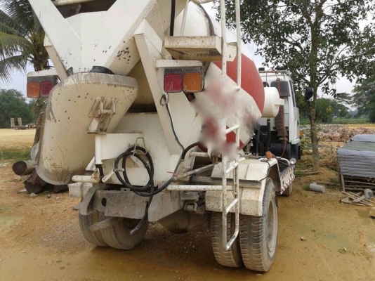 รถอีซูซุ 6 ล้อ โม่ปูน 165 แรงม้า. ปี 32 ( รถหางแท้ ) สนใจติดต่อ 081 - 6079515 รถอีซูซุ 6 ล้อ โม่ปูน 165 แรงม้า. ปี 32 ( รถหางแท้ ) สนใจติดต่อ 081 - 6079515