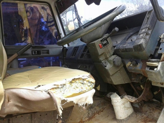 รถอีซูซุ 6 ล้อ โม่ปูน 165 แรงม้า. ปี 32 ( รถหางแท้ ) สนใจติดต่อ 081 - 6079515 รถอีซูซุ 6 ล้อ โม่ปูน 165 แรงม้า. ปี 32 ( รถหางแท้ ) สนใจติดต่อ 081 - 6079515