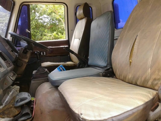 รถอีซูซุ 6 ล้อ โม่ปูน 165 แรงม้า. ปี 32 ( รถหางแท้ ) สนใจติดต่อ 081 - 6079515 รถอีซูซุ 6 ล้อ โม่ปูน 165 แรงม้า. ปี 32 ( รถหางแท้ ) สนใจติดต่อ 081 - 6079515