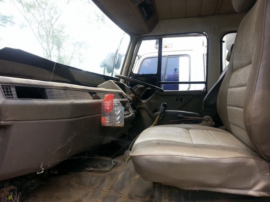 ขาย MITSUBISHI FN527M-A เครื่อง 6D16 พ.เพาเวอร์ เบรกทิฟฟี่ 2เพลา195แรง เครื่องดี แคชซีสวย สภาพพร้อมใช้งาน เอกสารพร้อมโอน ราคา540,000  สนใจโทร 090-8588220คุณนะ  ID:narong498  หรือ www.truck.in.th/498