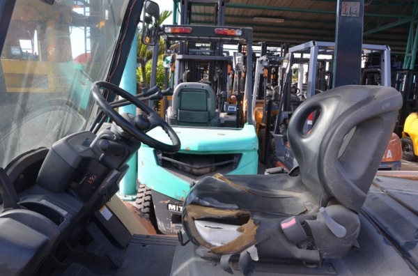 ขาย Toyota 7FD35 ดีเซล Toyota 13Z ออโต้ 3.5 ตัน ยกสูง	5 เมตรฮิ้งฟอร์ค(แผงงา คว่ำ-หงาย)