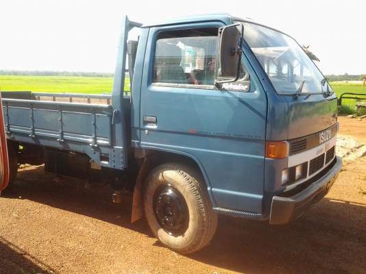 ISUZU 6 ล้อ 115 แรง ยาว 4เมตร 30 เกียรสั้น 37 ทะเบียนพร้อมโอน ISUZU 6 ล้อ 115 แรง ยาว 4เมตร 30 เกียรสั้น 37 ทะเบียนพร้อมโอน