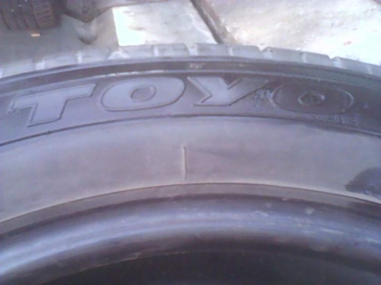 ยาง toyo japan 235/50/18 คู่ 1200 บาท