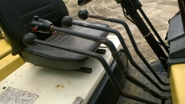 โฟล์คลิฟท์เสาเข้าตู้สูง5.40ม.งาPUSH-PULL-TCM-3ตันสไลด์-ดัน-ดึง-สินค้าได้*2216ชม.*ติดแก๊สจากญี่ปุ่น