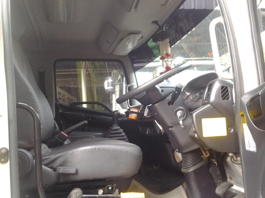 HINO MEGA260 ดั้ม3มิตรห้างแท้ปี56 วิ่ง50000โล ป้ายแดงเหมือนใหม่ งวด50000 เหลือ 47งวด เปลี่ยนสัญาได้เลยครับ