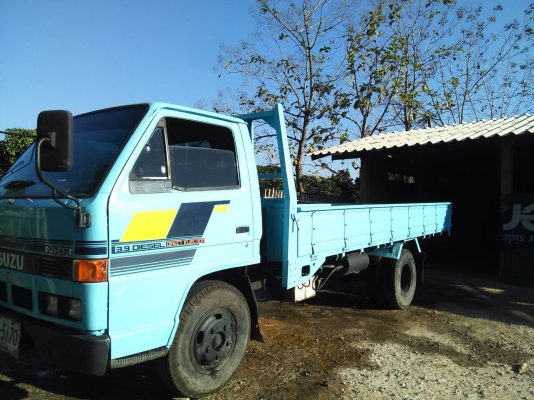 ISUZU ปี 32 เกรีย์สั้น ISUZU ปี 32 เกรีย์สั้น