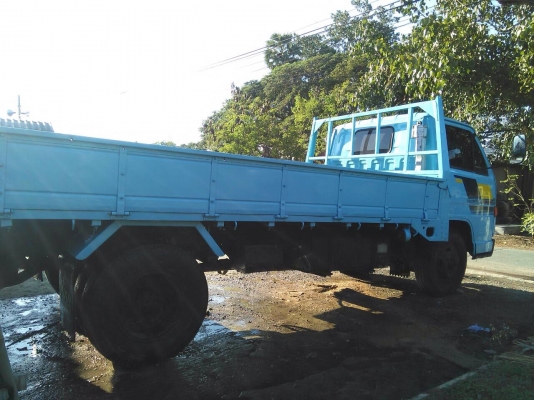 ISUZU ปี 32 เกรีย์สั้น ISUZU ปี 32 เกรีย์สั้น