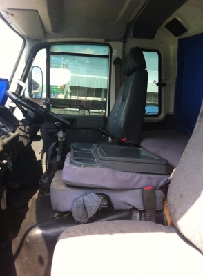 ขายหัวลากUD290แรงม้าแท้ หัวบางภายในสวยมาก แอร์เย็น ยางดีทั้ง10เส้น เครื่องดีรถพร้อมใช้งาน ทะเบียนพร้อมโอน ขายหัวลากUD290แรงม้าแท้ หัวบางภายในสวยมาก แอร์เย็น ยางดีทั้ง10เส้น เครื่องดีรถพร้อมใช้งาน ทะเบียนพร้อมโอน