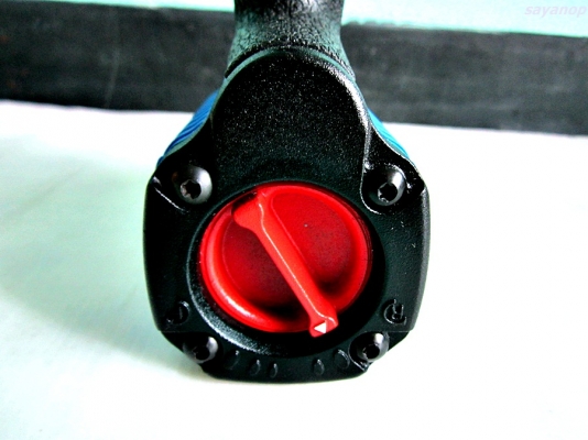 ---ขายบล็อกลมคุณภาพดีระดับ Professional ยี่ห้อ TONE รุ่น AI4120  ขนาด 1/2 นิ้ว