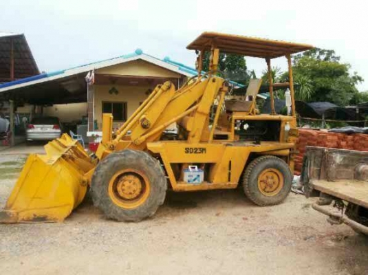 รถตัก TCM SD23 M