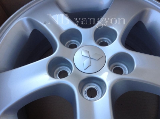 ล้อแม็ก ถอดป้ายแดง Mitsu triton มิตซู ไตรตัน 5รู ขอบ 15 ใส่ วีโก้ได้