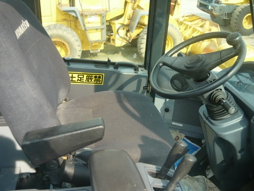 รถตักล้อยาง Komatsu WA320-6 ใหม่ล่าสุด รถเก่านอก นำเข้าจากญี่ปุ่นโดยตรง