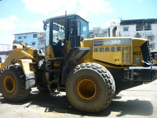 รถตักล้อยาง Komatsu WA380-5 รถเก่านอก นำเข้าจากญี่ปุ่น  สภาพพร้อมใช้งาน