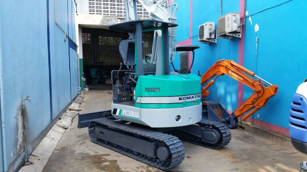 ขาย รถขุด KOMATSU รุ่น PC38UU-1- แทร็กเหล็ก มือสองญี่ปุ่น ขาย รถขุด KOMATSU รุ่น PC38UU-1- แทร็กเหล็ก มือสองญี่ปุ่น