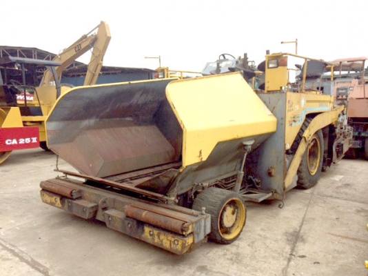 จำหน่าย รถขุด รถตัก รถบด รถปูยาง รถดันดิน รถเจาะ รถเกรด เครื่องจักรในงานก่อสร้างทุกประเภท นำเข้าจาก ญี่ปุ่น อเมริกา เยอรมัน สภาพพร้อมใช้ทุกคัน เอกสารครบ จัดไฟแนนท์ได้   -รถขุด Komatsu PC30, PC40, PC60, PC100, PC120, PC200 -รถตักล้อยาง Komatsu WA100, WA150