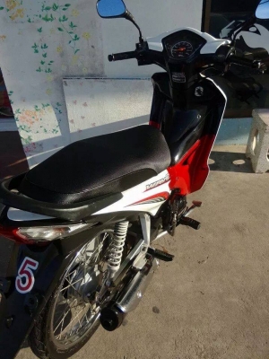 Honda Wave 110 i ปี 2556 สีขาว แดง รถสวย เครื่องดีมาก ประหยัดน้ำมัน Honda Wave 110 i ปี 2556 สีขาว แดง รถสวย เครื่องดีมาก ประหยัดน้ำมัน