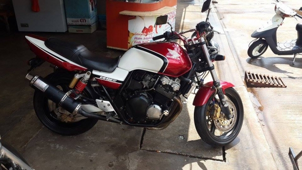 HONDA CB400 TECH1 ปี2000 ท่อคู่ ยางหน้าหลังเต็ม อินวอยส์ตัวจริง สวยๆ คับ ราคา 65500 บาท ส่งได้ทั่วไทยคับ สนใจติดต่อ 081-0578282 ไอดีไลน์ POPBIGBIKESAKON คับ สนใจรถสวย ถูก ดี ต้อง POP BIGBIKE SAKONNAKHON