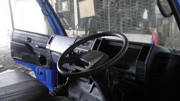 หัว ISUZU NKR ห้างแท้ สีใหม่สวย ขาดีดหน้า-หลัง ของครบ ราคาถูก