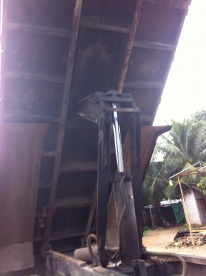 10ล้อดั้มFVZ32MZPRรถ2เพลาห้าง คันนี้สวยๆเดิมๆไม่เคยบรรทุกดิน พื้นดั้มเรียบสวย เครื่องสวยเอี่ยม คัสซีสวยเอื่ยม...เล่มติดมือ.