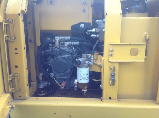 ขายแมกโคPC130-8รถสวยเดิมป้ายแดงโคมัสสุ