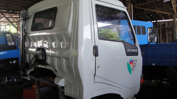 หัว HINO FC ฃุปเปอร์เสี่ย สีใหม่ เบาะใหม่ ขาดีดหน้า-หลัง ของครบ ราคาถูก