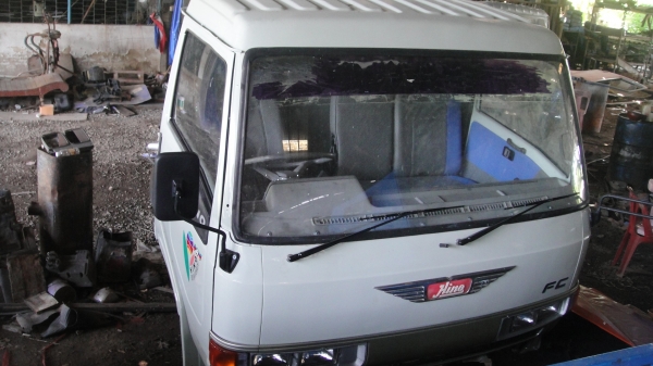 หัว HINO FC ฃุปเปอร์เสี่ย สีใหม่ เบาะใหม่ ขาดีดหน้า-หลัง ของครบ ราคาถูก