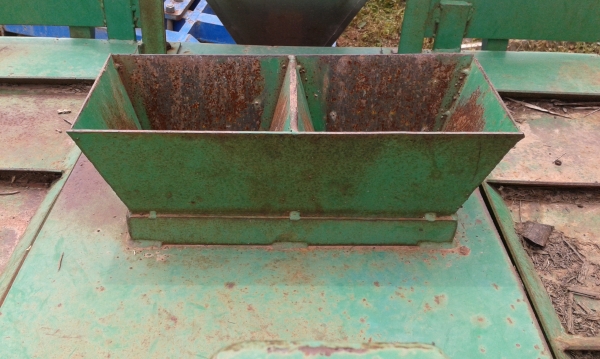 ขายเครื่องปลุกอ้อย กมล ครับ