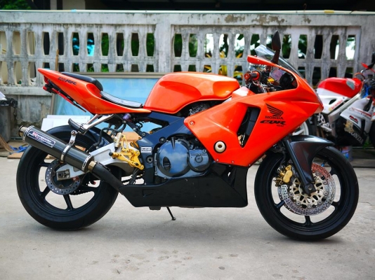 ขาย cbr92 ตัวคาร์บูไฟฟ้า พร้อมทะเบียนแท้ แฟริ่ง Cbr600 ท่อสูตรแคปล่า ยางหน้าหลังใหม่Dunlop ขาย cbr92 ตัวคาร์บูไฟฟ้า พร้อมทะเบียนแท้ แฟริ่ง Cbr600 ท่อสูตรแคปล่า ยางหน้าหลังใหม่Dunlop