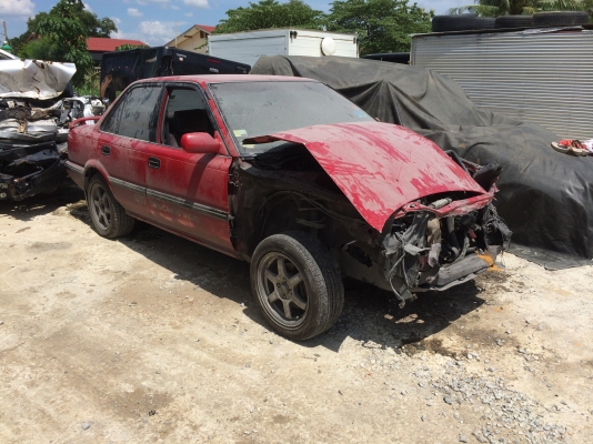 ขายด่วนแพ็กคู่ toyota corona 2 คัน สภาพอุบัติเหตุซ่อมได้