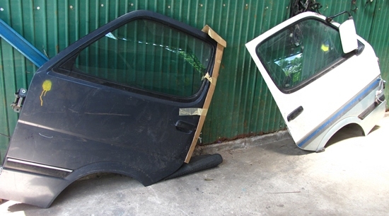 ขายประตู ซ้าย-ขวา ตู้หัวจรวด ของเชียงกง ราคาถูกจนตกใจ..ไม่เชื่อลองดู แค่ 1,800.-