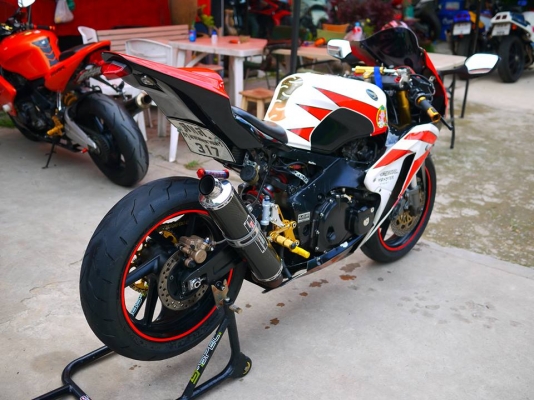 ขาย Cbr92 ตัวคาร์บูไฟฟ้า พร้อมทะเบียนแท้ ท่อสูตรโยชิ กันสะบัด โช๊คหัวกลับของ Nc35 พักเท้าเกียร์โยง ขาย Cbr92 ตัวคาร์บูไฟฟ้า พร้อมทะเบียนแท้ ท่อสูตรโยชิ กันสะบัด โช๊คหัวกลับของ Nc35 พักเท้าเกียร์โยง