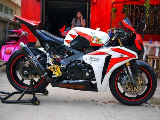 ขาย Cbr92 ตัวคาร์บูไฟฟ้า พร้อมทะเบียนแท้ ท่อสูตรโยชิ กันสะบัด โช๊คหัวกลับของ Nc35 พักเท้าเกียร์โยง ขาย Cbr92 ตัวคาร์บูไฟฟ้า พร้อมทะเบียนแท้ ท่อสูตรโยชิ กันสะบัด โช๊คหัวกลับของ Nc35 พักเท้าเกียร์โยง