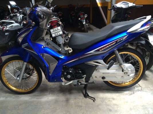 ขาย HONDA WAVE 125 i ปี 56 ปลายปี สตาร์ทมือ สภาพดี,เครื่องดี,ล้อทอง, เล่มพร้อมโอน