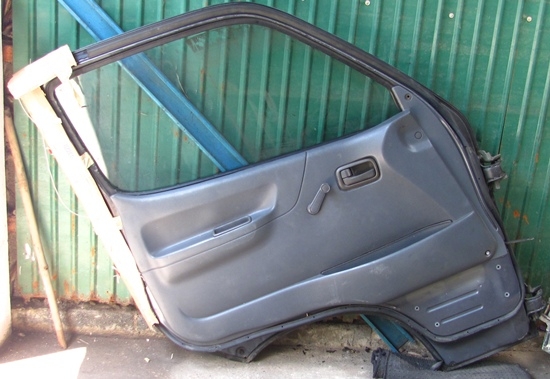 ขายประตู ซ้าย-ขวา ตู้หัวจรวด ของเชียงกง ราคาถูกจนตกใจ..ไม่เชื่อลองดู แค่ 1,800.-