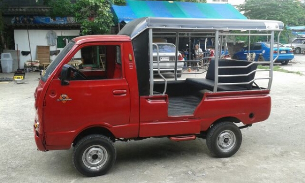 กะป๊อไดฮัทสุ s40 สวยมั่กๆ พร้อมใช้ที่สุด เครื่อง3สูบ5เกียร์ไม่มีที่ติ ยางใหม่สี่เส้น ช้าอดแน่ !