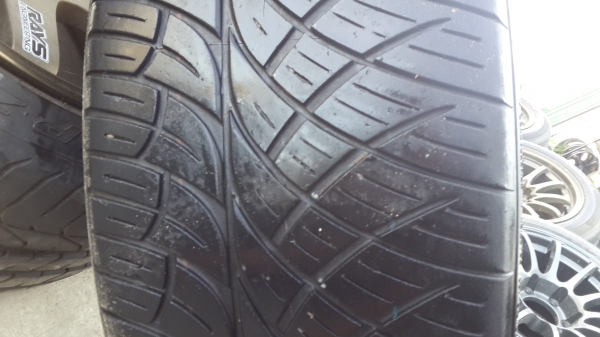 ขอบ 20 พร้อมยาง 265 50 20 ราคาไม่แพง