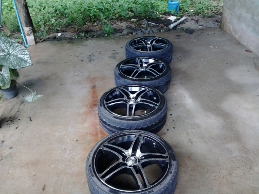 ขายแม๊ก 17 4รู100 ใส่รถเก๋ง