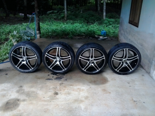 ขายแม๊ก 17 4รู100 ใส่รถเก๋ง