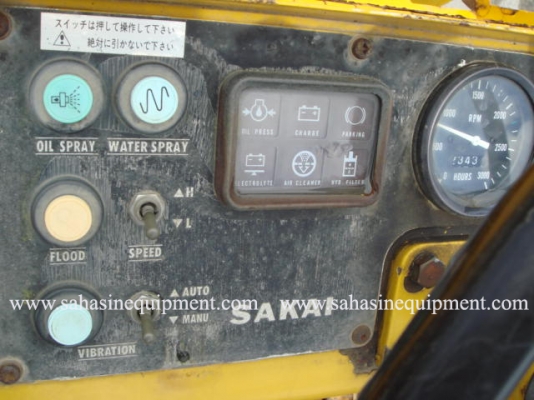 รถบด ยี่ห้อ SAKAI รุ่น TW41 S/N 101XX นำเข้า สภาพดี บจก.สหสินอีควิปเม้นท์ โทร.081-5851880, 02-5168100-1