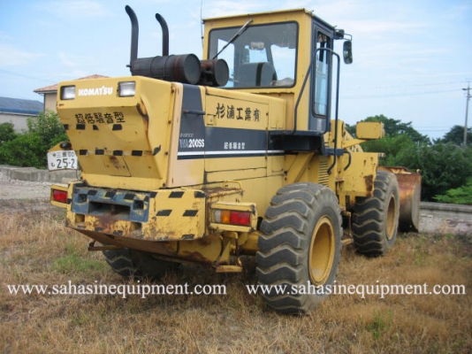 รถตัก  WA200-1 S/N 309XX รถนอก นำเข้า บจก.สหสินอีควิปเม้นท์ โทร.081-5851880, 02-5168100-1