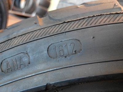 ยาง Kenda 205/45/17 ปี 12 ยาง Kenda 205/45/17 ปี 12