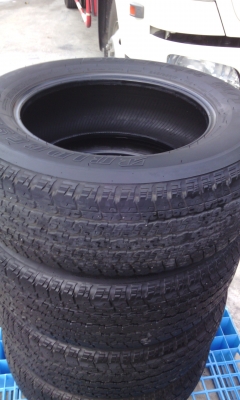 ขายยางbridgestone dueler 245/65r17ปี11สภาพดีครับถอดจากปาเจโร่4เส้นครับ