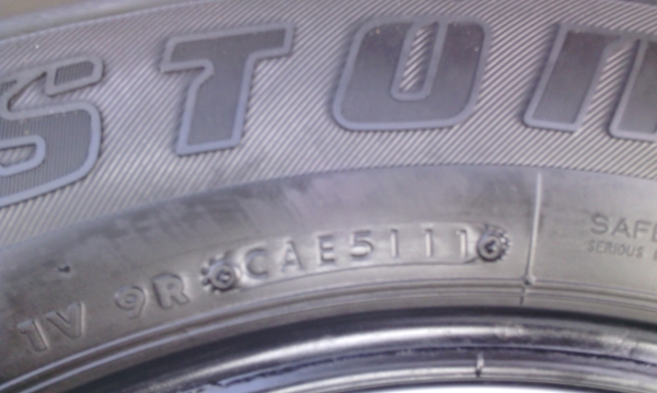 ขายยางbridgestone dueler 245/65r17ปี11สภาพดีครับถอดจากปาเจโร่4เส้นครับ
