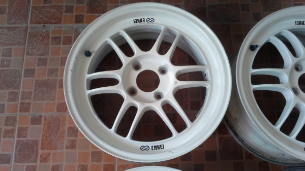 ล้อแท้ Enkei RPF1, 15" ล้อเบา Made in Japan. ล้อแท้ Enkei RPF1, 15" ล้อเบา Made in Japan.